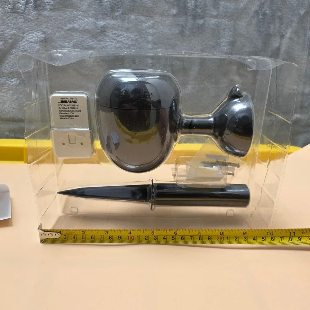 Mr Beams MB371 Spotlight Kit with Remote‎ Control White Open Box Like New